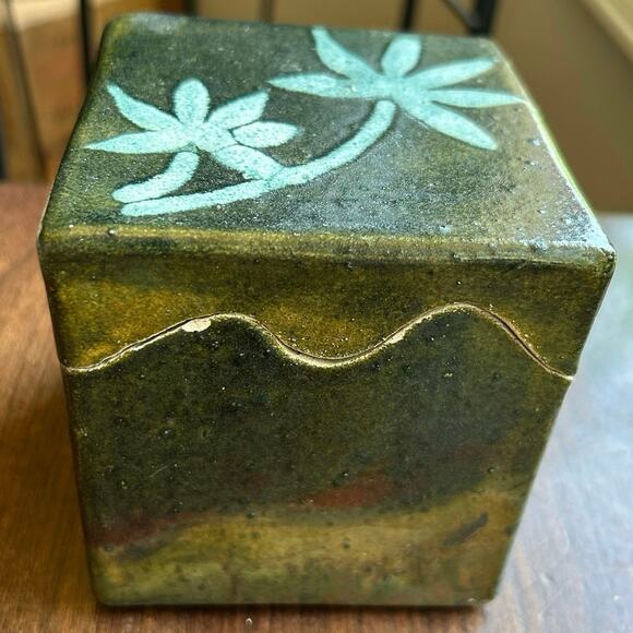 Clay ceramic trinket box studio art glazed - Picture 1 of 10